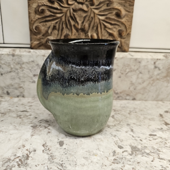 Handwarmer Stoneware Coffee Mug in Midnight Prairie - Picture 2 of 5